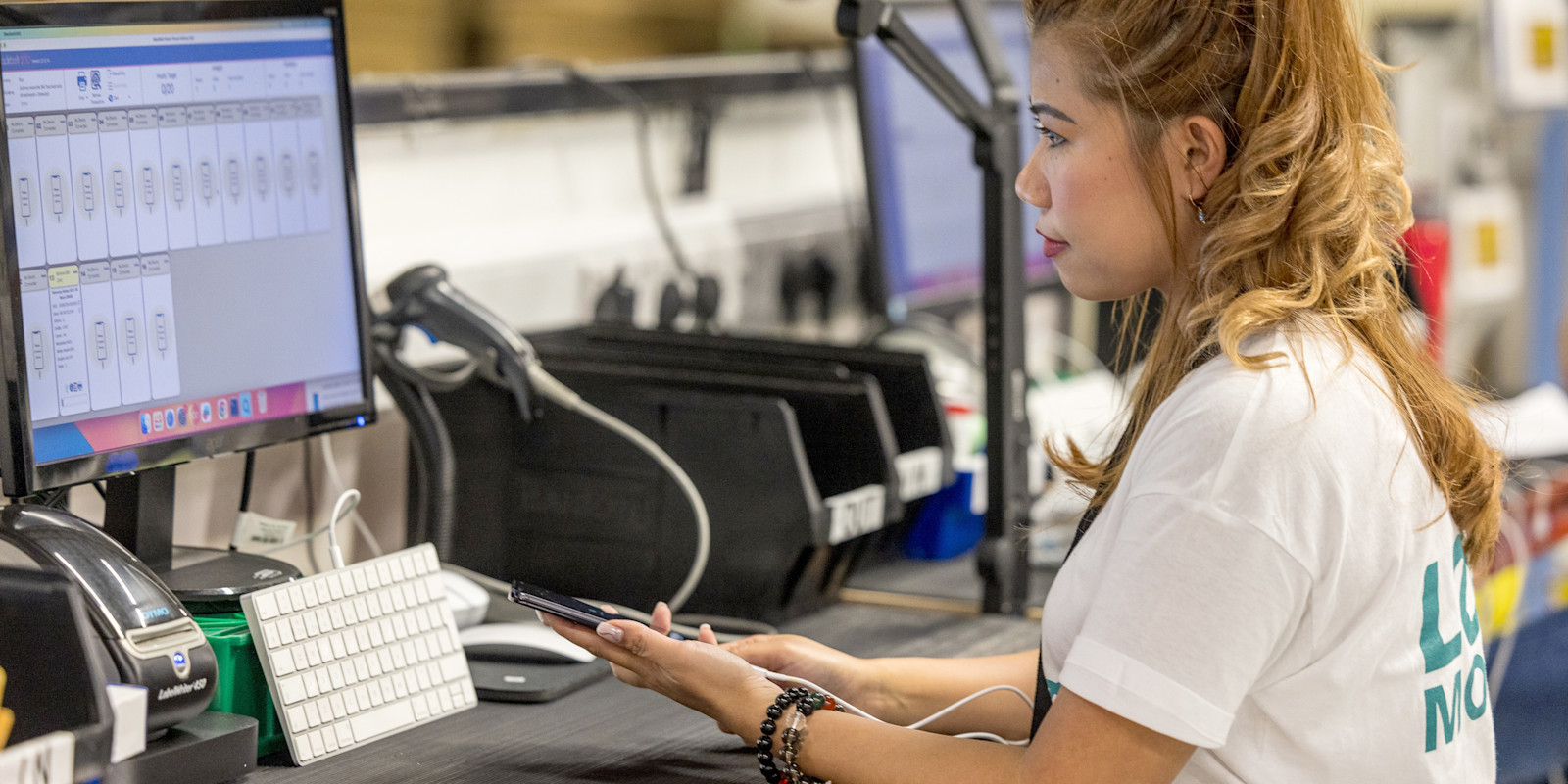 Recommerce 101: Rethinking how tech gets used image